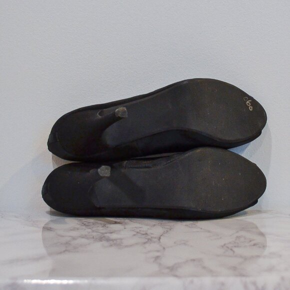 STEVE MADDEN | BLACK SATIN PEEP TOE HEELS - Picture 4 of 7